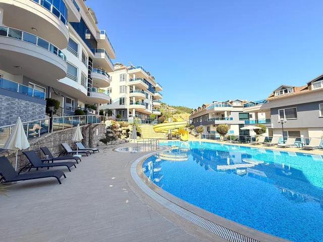 المنزل والمناطق المحيطة; إطلالة, أرضية من البلاط, ضوء طبيعي