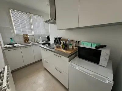 Кухиња; кухињски апарати, природно светло