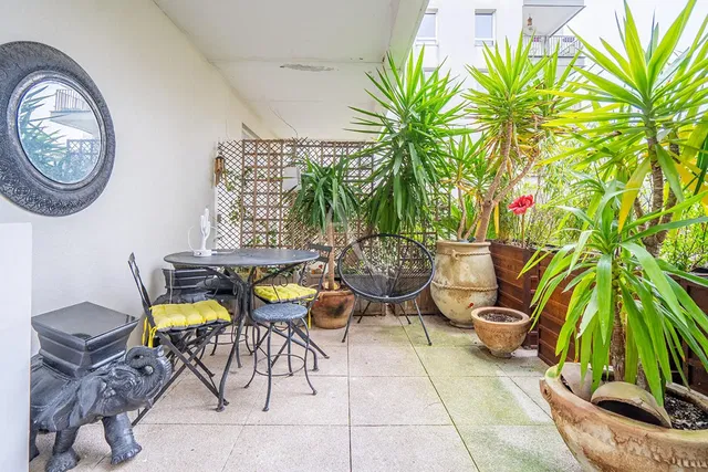 Terasa; prirodno svjetlo, pogled