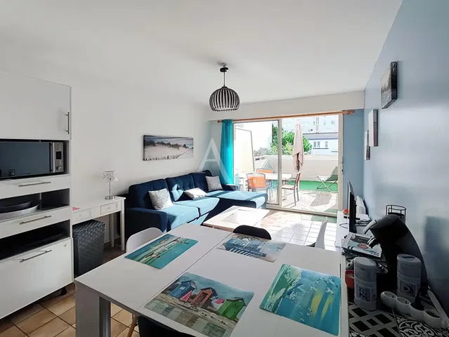 Salon; widok, światło dzienne, styl nowoczesny