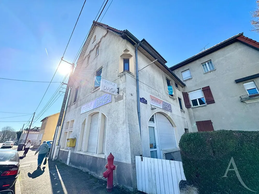 Kuća i okolina; komercijalni