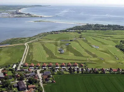 Kuća i okolina; pogled