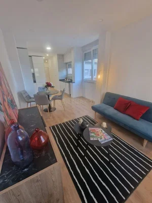 Дневна соба; природно светло, модерни стил