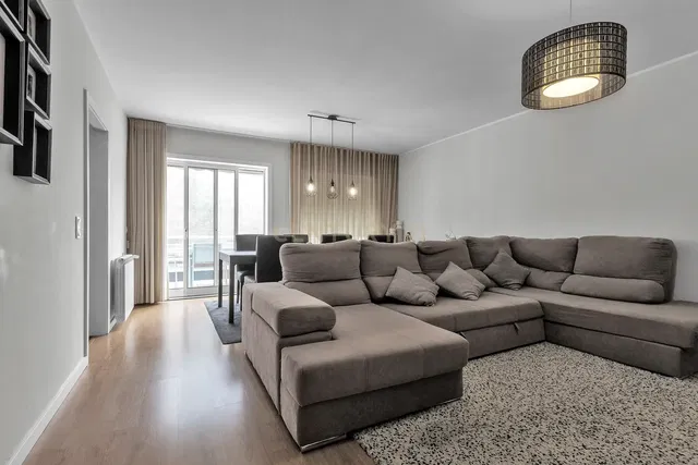 Salon; światło dzienne, styl nowoczesny