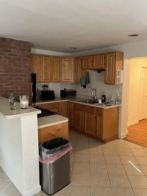 Cuisine; carrelage, électroménager