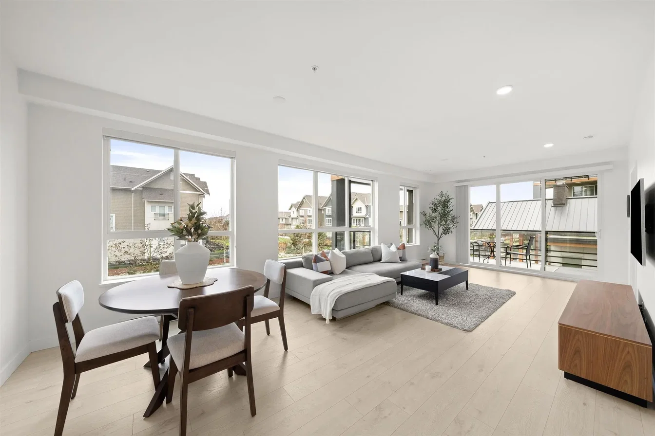 Oturma odası; manzara, doğal ışık, modern stil, ahşap zemin