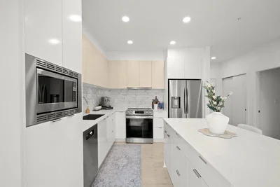 Mutfak; mutfak aletleri, doğal ışık, modern stil, tadilatlı