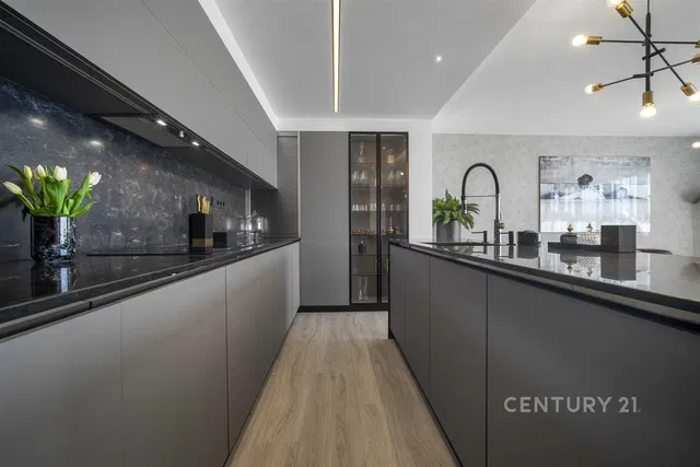 Küche; küchengeräte, moderner stil, renoviert, tageslicht