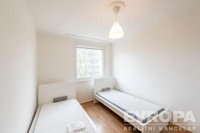 Kinderzimmer; tageslicht, holzboden