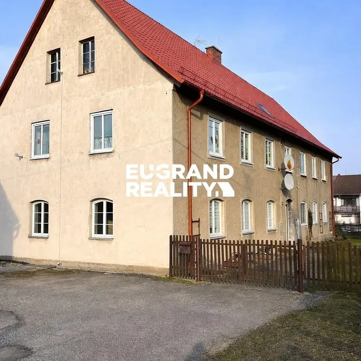 Haus und umgebung