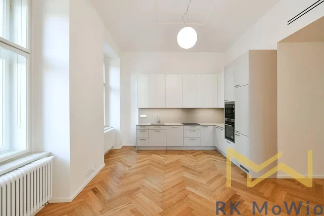 Cuisine; parquet, lumière naturelle, style moderne, électroménager