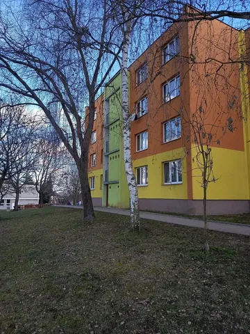 Maison et environs; vue