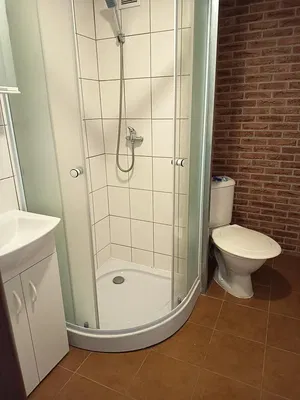 Salle de bain; carrelage, lumière naturelle