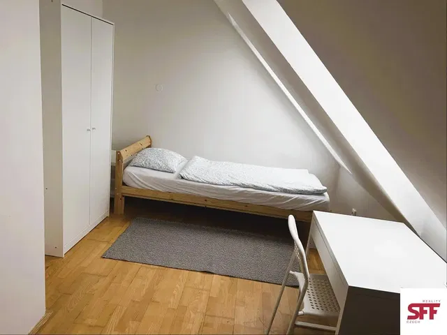 Chambre; parquet, lumière naturelle, style moderne