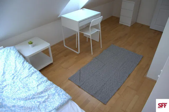 Chambre; parquet, lumière naturelle, style moderne