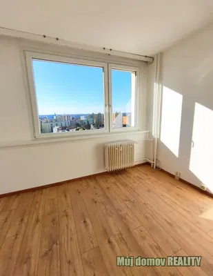 Wohnzimmer; blick, holzboden, tageslicht