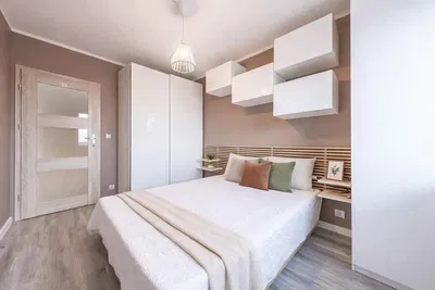 Yatak odası; doğal ışık, modern stil