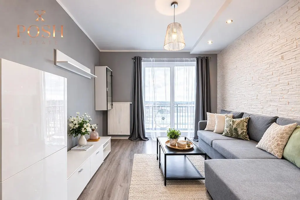 Oturma odası; doğal ışık, modern stil