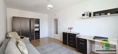 Дневна соба; природно светло, модерни стил, дрвени под