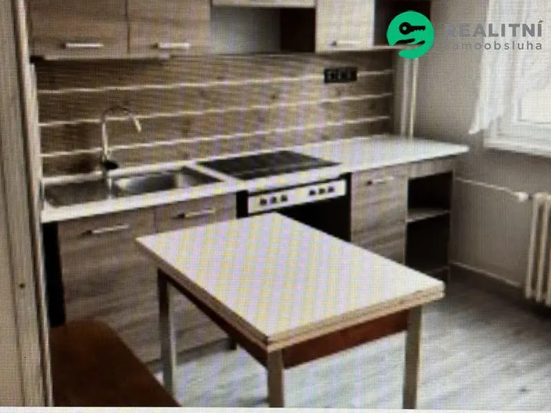 Küche; küchengeräte, holzboden, renoviert