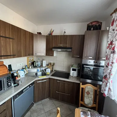 Küche; küchengeräte, fliesenboden