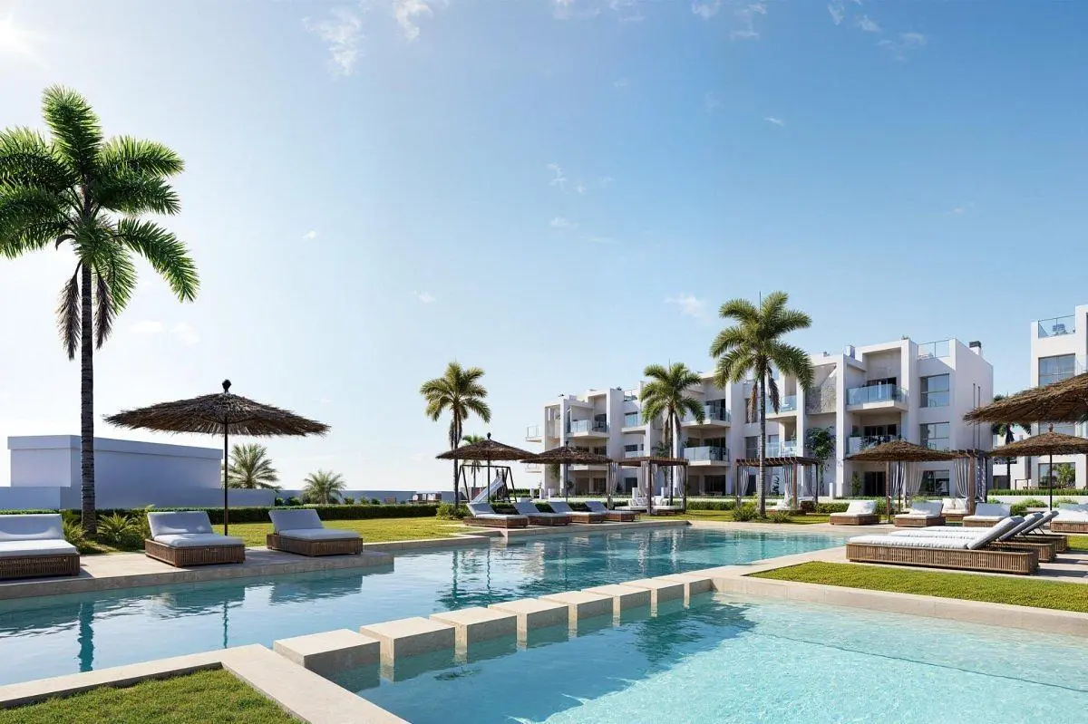 Maison et environs; vue, lumière naturelle