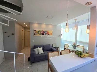 Oturma odası; fayans zemin, doğal ışık, modern stil