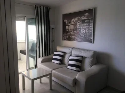 Wohnzimmer; tageslicht, moderner stil