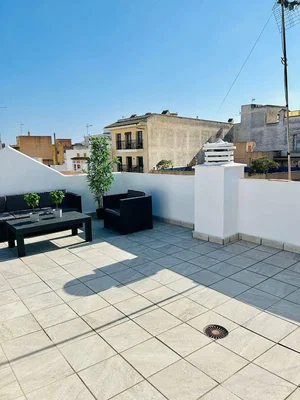 Teras; manzara, fayans zemin