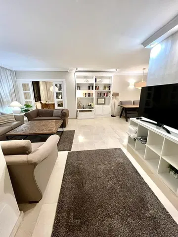 Wohnzimmer; tageslicht, moderner stil