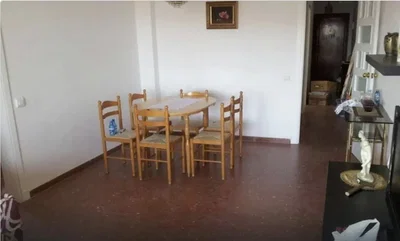 Yemek odası; fayans zemin, rustik stil