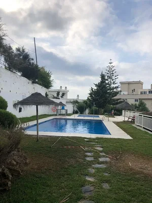 Haus und umgebung; blick, tageslicht