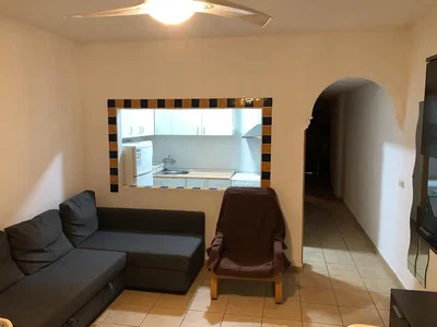 Wohnzimmer; fliesenboden