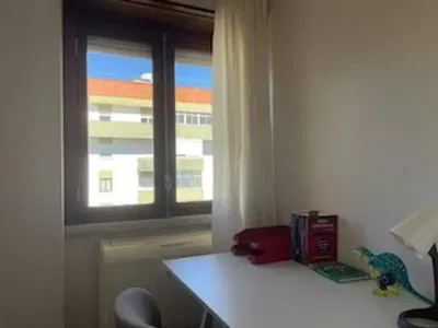 Spálňa; výhľad, prirodzené svetlo