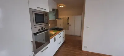 Küche; küchengeräte, tageslicht