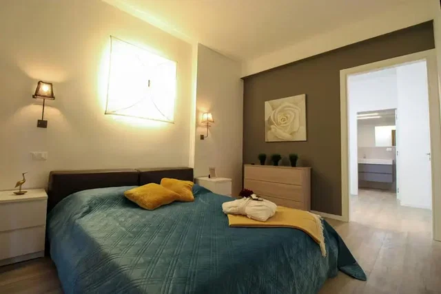 Спалня; естествена светлина, модерен стил