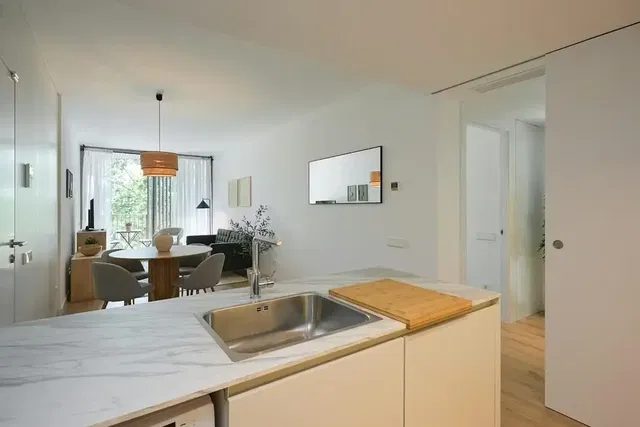 Keuken; natuurlijk licht, moderne stijl