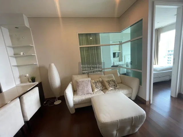 Salon; światło dzienne, styl nowoczesny