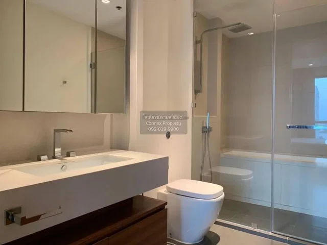 Kupaonica; renoviran, prirodna svjetlost, pločice