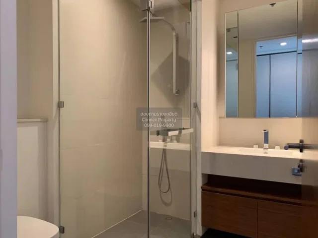 Kupaonica; pločice, prirodna svjetlost, renoviran