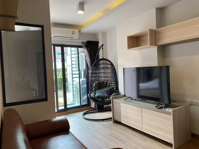 Sala de estar; vista, luz natural, estilo moderno