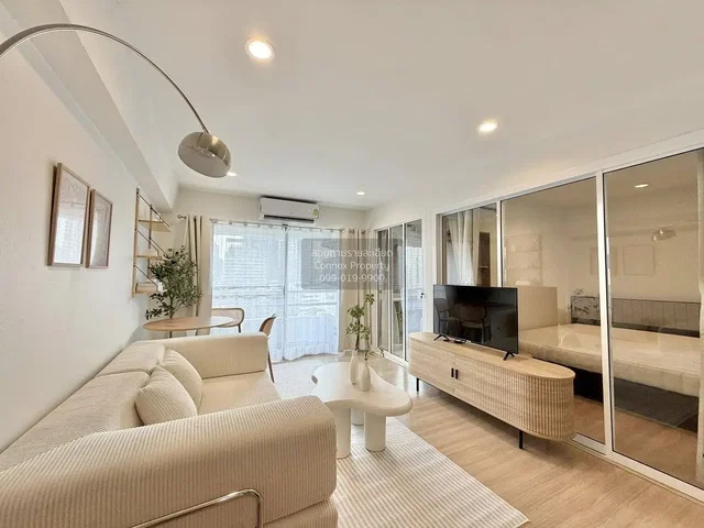 Wohnzimmer; tageslicht, moderner stil