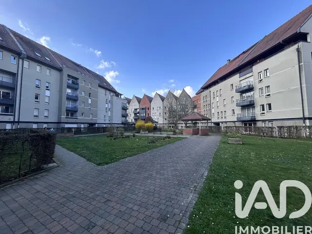 Dům a okolí; výhled