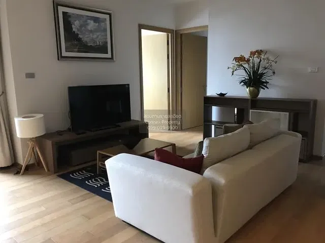 Oturma odası; doğal ışık, modern stil