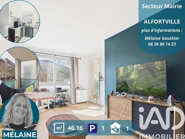 Living room; view, natural light