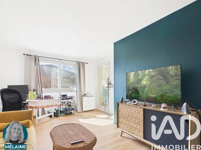 Living room; view, natural light, modern style