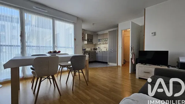 Living room; view, natural light, modern style