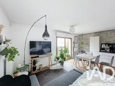 Дневна соба; природно светло, модерни стил