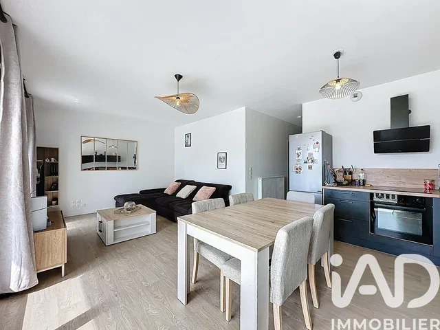 Living room; view, natural light, modern style