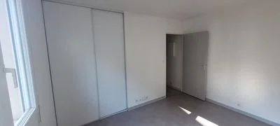 Спаваћа соба; природно светло, реновиран